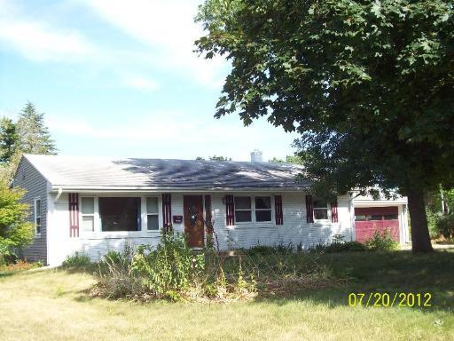 905 Brookfield Rd., Rockford, IL 61107