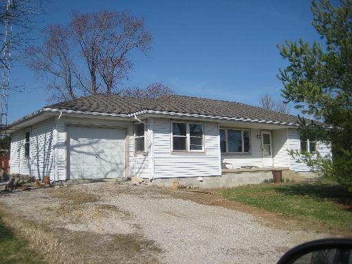 281 N 3200 E. Rd., Hoopeston, IL 60942
