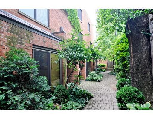 1300 N La Salle St. #F, Chicago, IL 60610