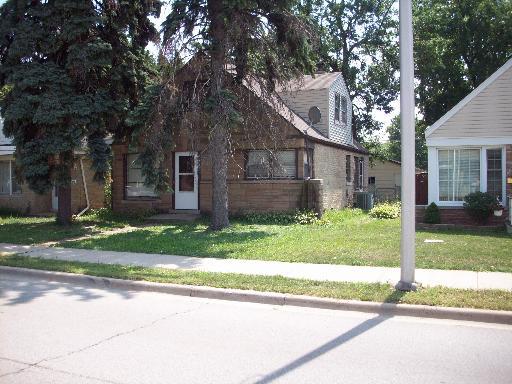 4710 St Charles Rd., Bellwood, IL 60104