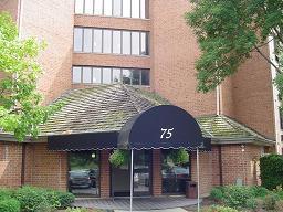 75 Kristin Cir. #310, Schaumburg, IL 60195