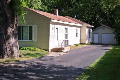 30 N Lake Ave., Third Lake, IL 60030