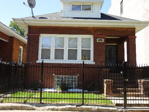 7244 S Ridgeland Ave., Chicago, IL 60649