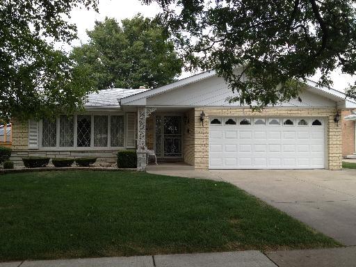 10836 S Laporte Ave., Oak Lawn, IL 60453