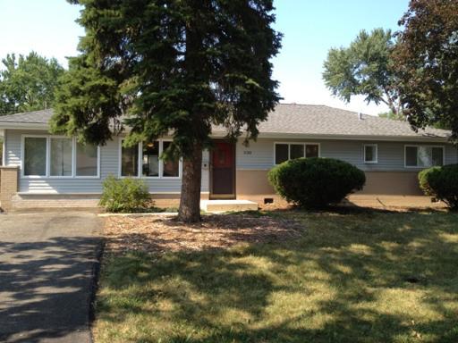 530 Newark Ln., Hoffman Estates, IL 60169