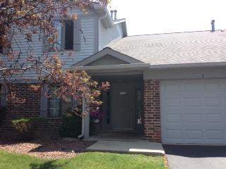 1435 W Partridge Ln. #6, Arlington Heights, IL 60004