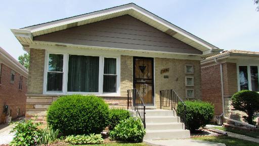 7528 W Argyle St., Harwood Heights, IL 60706