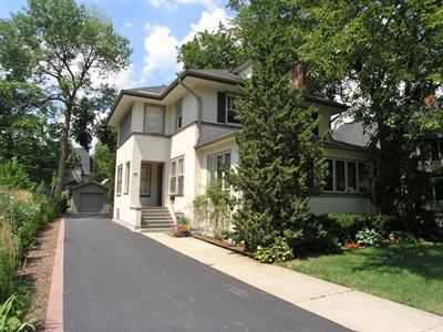 132 S Spring Ave., La Grange, IL 60525