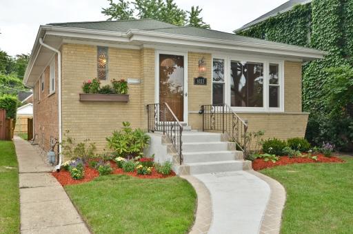 8113 Kenneth Ave., Skokie, IL 60076