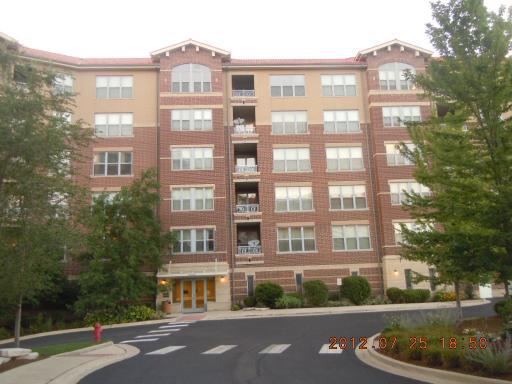 675 Pearson Ave. #809, Des Plaines, IL 60016