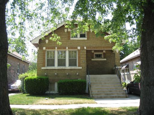 4326 S Center Ave., Lyons, IL 60534