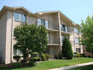4020 W 105 St. #2N, Oak Lawn, IL 60453