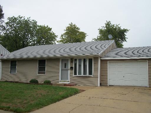719 Dexter Ave., Romeoville, IL 60446