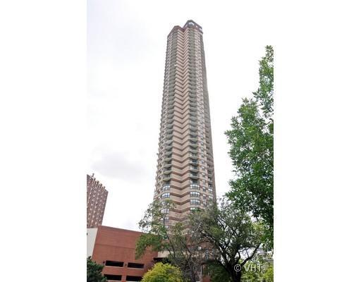 3660 N Lake Shore Dr. #4702, Chicago, IL 60613
