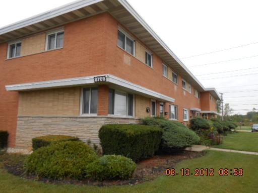 8708 Gregory Ln. #C, Des Plaines, IL 60016