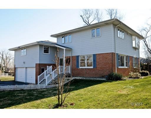 9831 82nd Ave., Palos Hills, IL 60465
