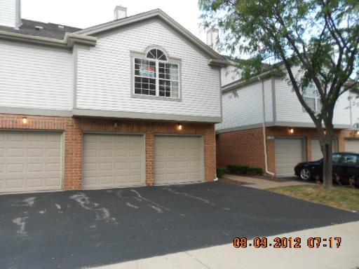 1650 White Oak Cir. #8, Schaumburg, IL 60195