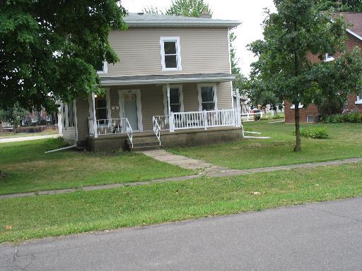 320 Wauponis St., Tonica, IL 61370