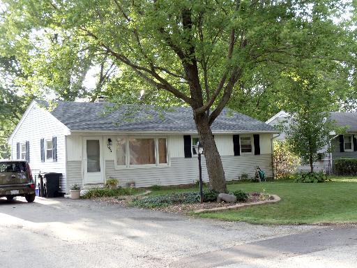 106 Delaware St., Crystal Lake, IL 60014