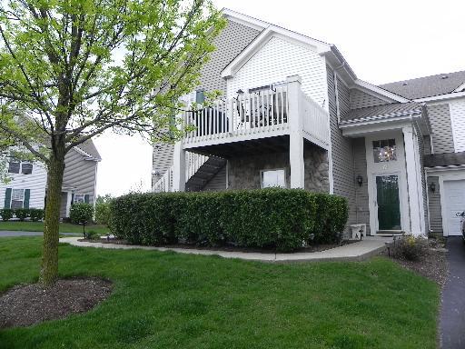 68 Johnson Ct., North Aurora, IL 60542