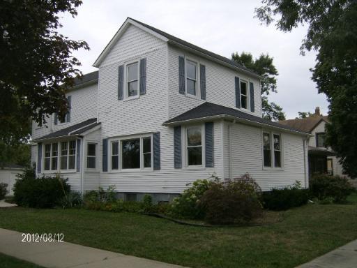 201 Hayes Ave., La Grange, IL 60525