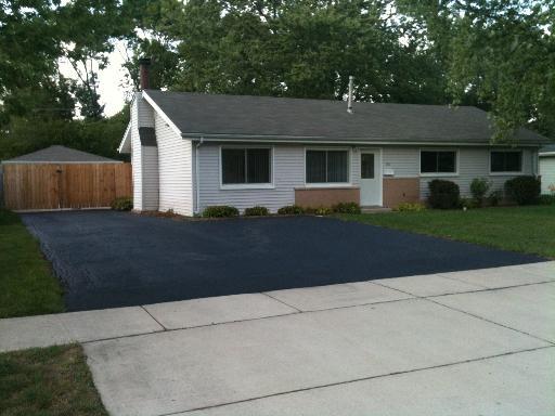 190 Maricopa Ln., Hoffman Estates, IL 60169
