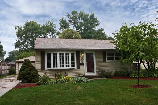 2405 Bluebird Ln., Rolling Meadows, IL 60008