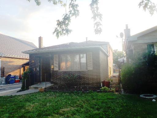 9236 S Parnell Ave., Chicago, IL 60620