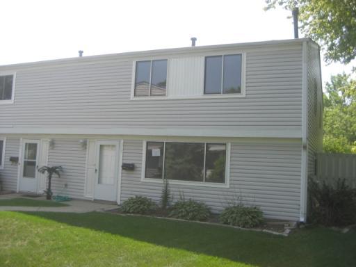 859 Oxford Pl., Wheeling, IL 60090