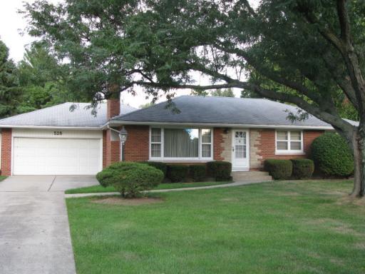 528 Kingsway Dr., Aurora, IL 60506