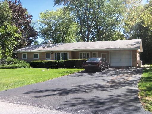 1811 E Park Pl., Arlington Heights, IL 60004