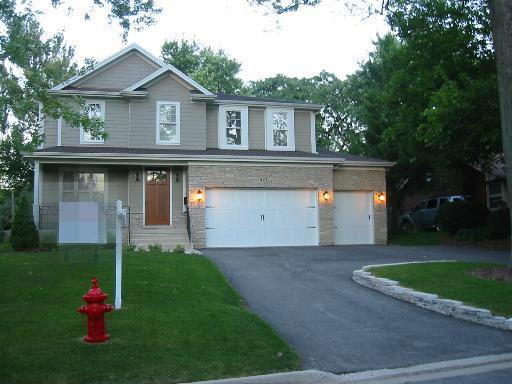 521 S Prairie Ave., Barrington, IL 60010