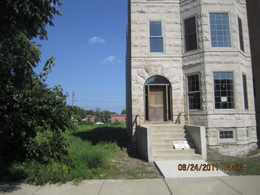 4527 S Saint Lawrence Ave., Chicago, IL 60653