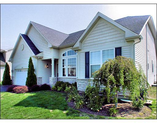 685 Western Dr., North Aurora, IL 60542