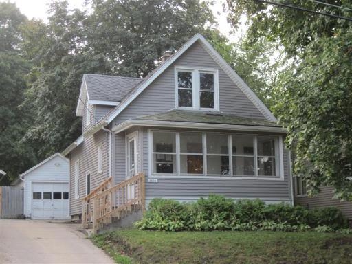 1323 S Walnut Ave., Freeport, IL 61032