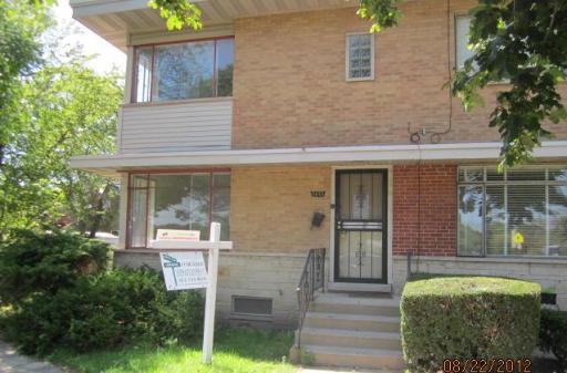 4633 W Church St. #C, Skokie, IL 60076