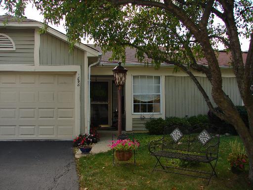 1898 Appaloosa Dr., Naperville, IL 60565