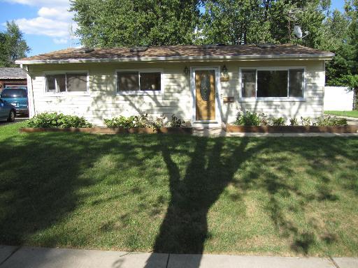 110 Grow St., Streamwood, IL 60107