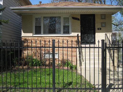 8852 S Carpenter St., Chicago, IL 60620