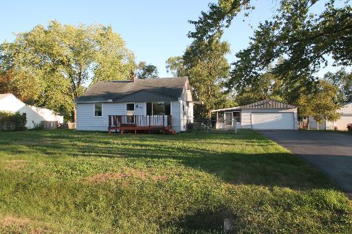 219 Superior Ave., Machesney Park, IL 61115