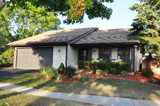 1475 Brookside Dr., Hoffman Estates, IL 60169