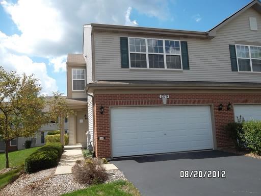 1279 W Oriole Ct., Round Lake, IL 60073