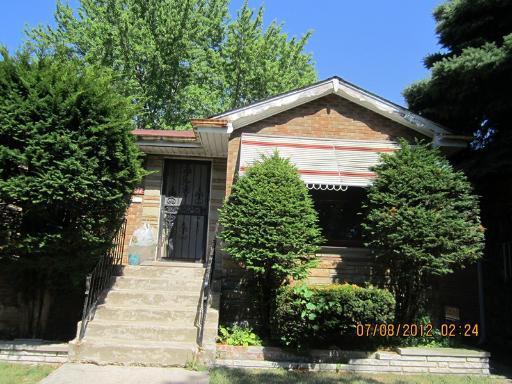 8217 S Muskegon Ave., Chicago, IL 60617