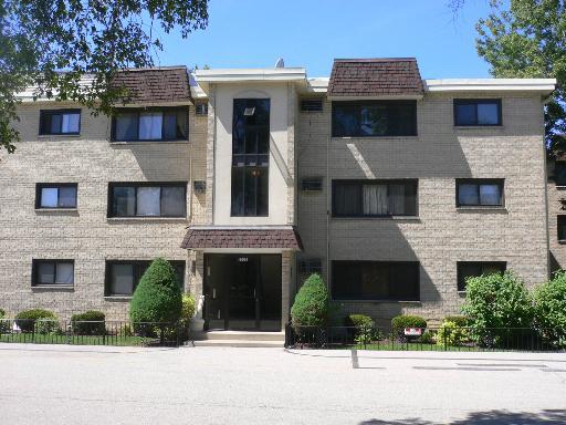 9631 Brandy Ct. #5, Des Plaines, IL 60016