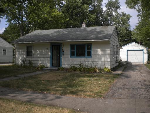 233 Westgate Dr., Aurora, IL 60506
