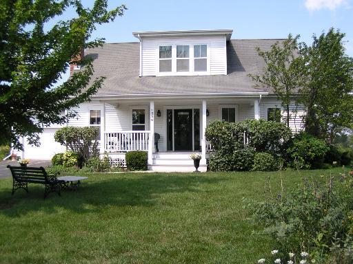 1530 Penstemon Ct., Grayslake, IL 60030