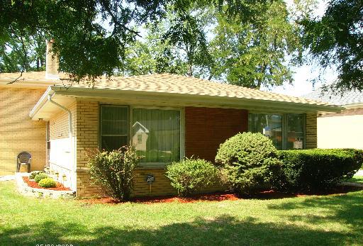 10520 S Kedvale Ave., Oak Lawn, IL 60453