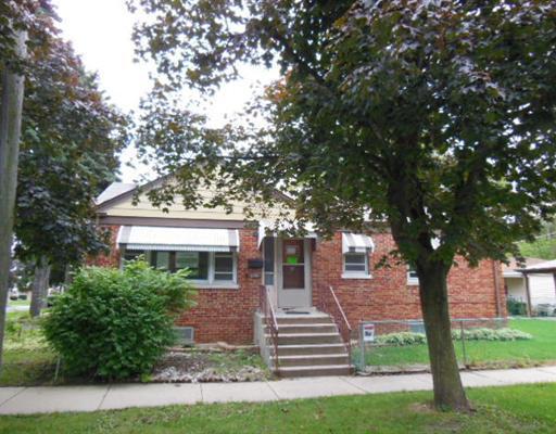 500 Geneva Ave., Bellwood, IL 60104
