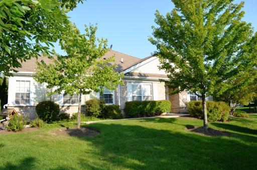 69 Ashbrook Ct., Grayslake, IL 60030