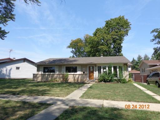 756 Debra Dr., Des Plaines, IL 60016